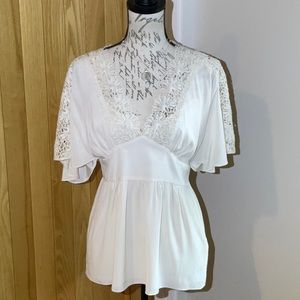 Tibi creamy (off-white) silk and lace peplum v-neck top w/ flutter sleeves 8
